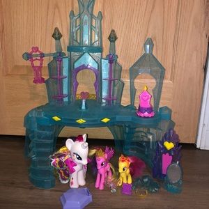 Hasbro My Little Pony Crystal Empire Playset/ Pony lot